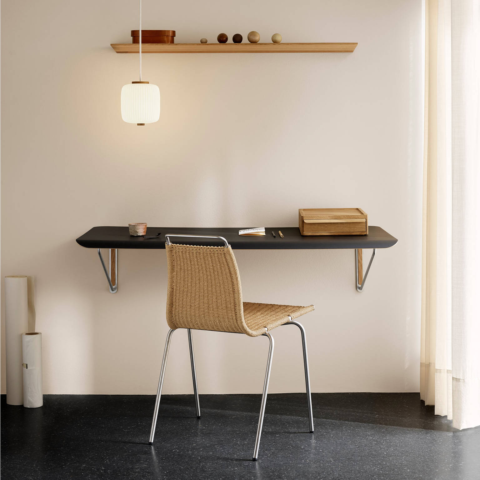 Wall Disk a Minimalism meets functionality