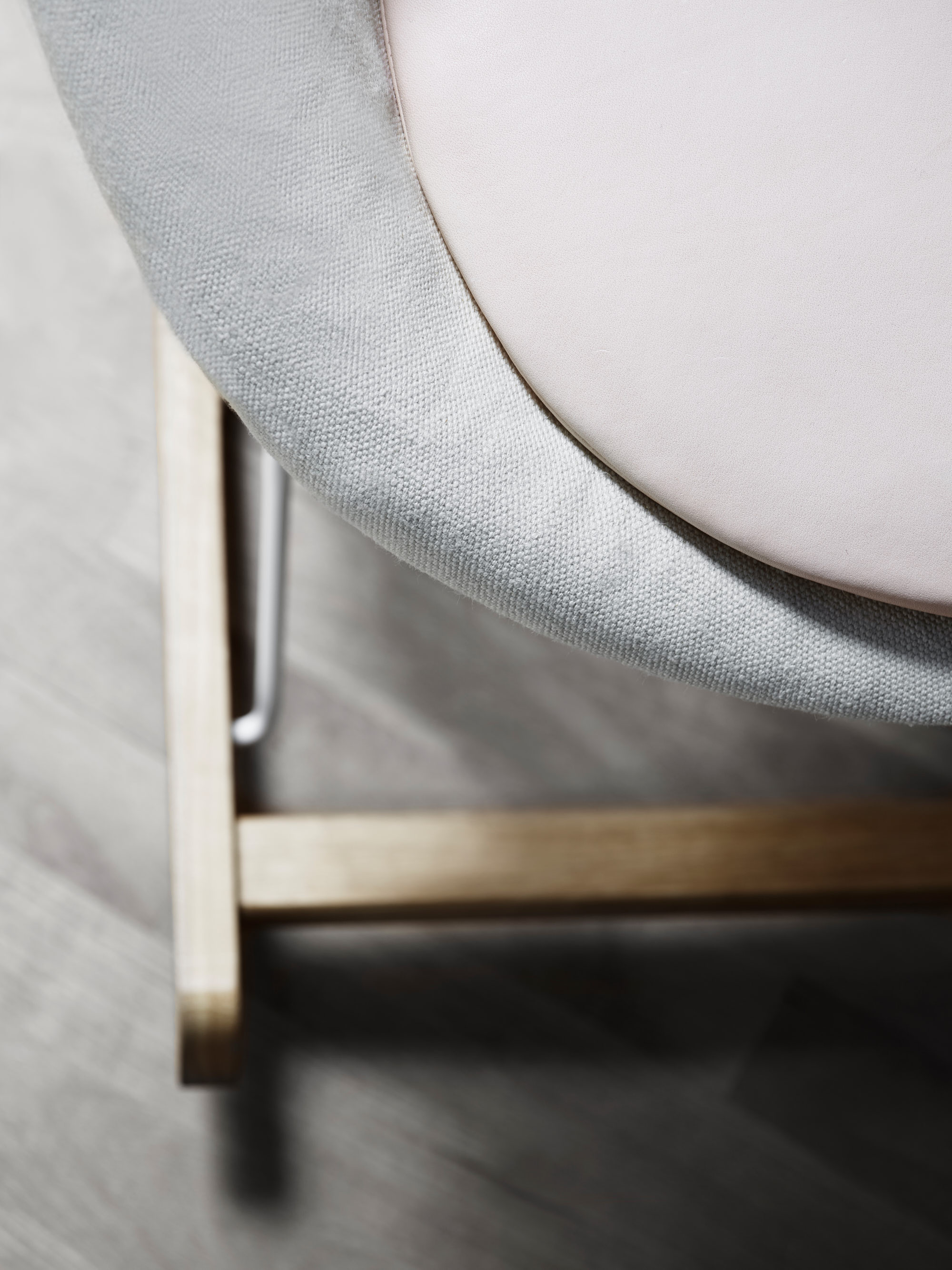 Rocking nest chair detail